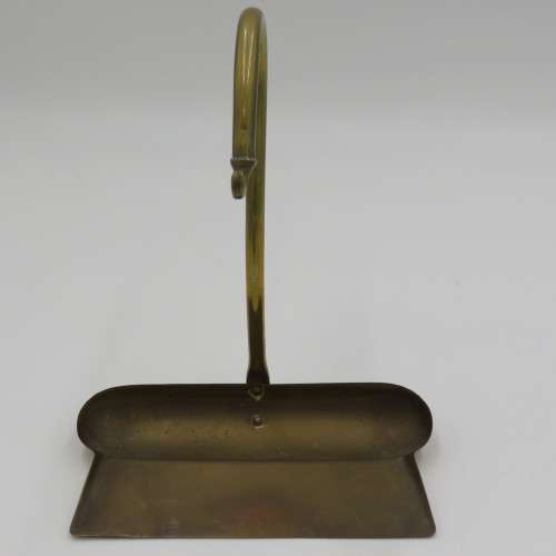 Antique Dartmoore Pixie bread crumb catcher brush and shovel