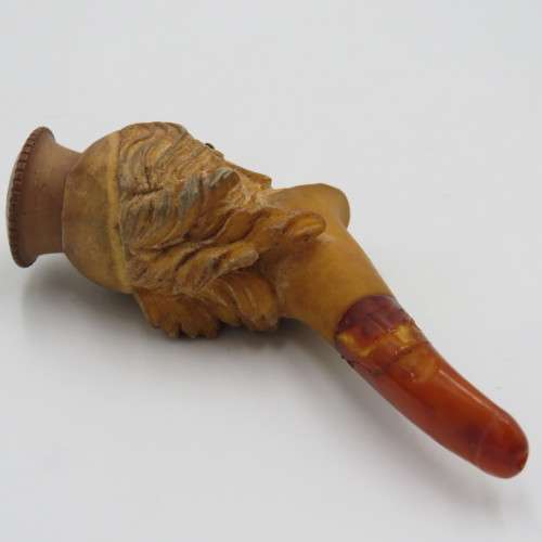 Antique Meerschaum pipe of smoker in case - Damaged mouthpiece