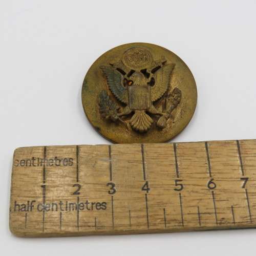 US Army brass round eagle cap badge