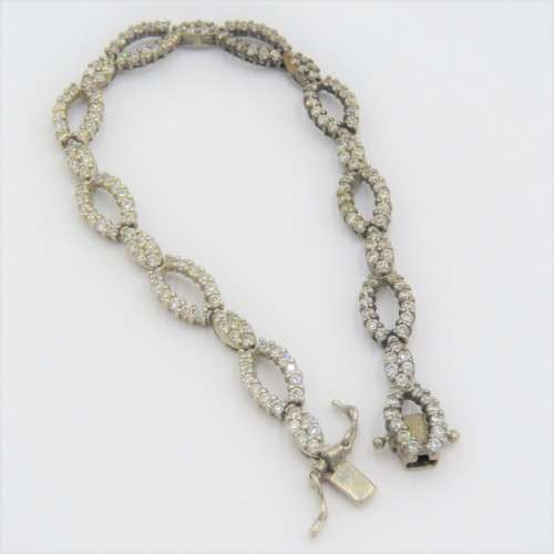 Vintage sterling silver bracelet with clear stones - Weighs 9,4 grams - Length 19 cm