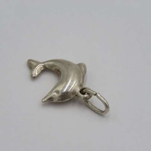 Sterling silver dolphin charm - Weighs 1,2 g