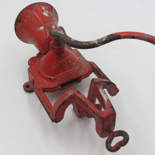Vintage Beatrice No.2 coffee grinder - Painted