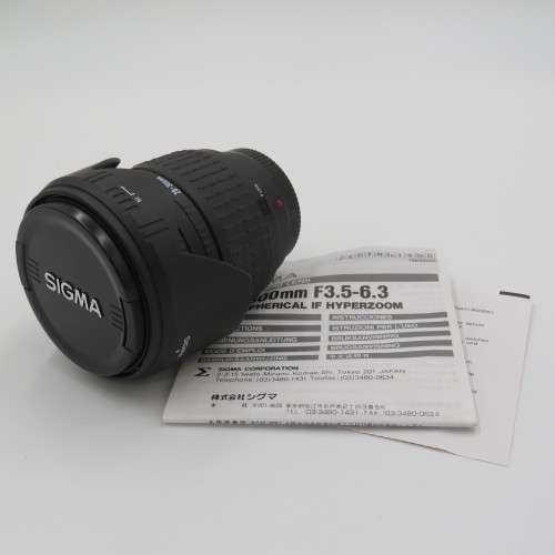 Sigma 28-300mm Aspherical IF DL Hyperzoom F1:3,5-6,3 lens with Minolta AF Mount
