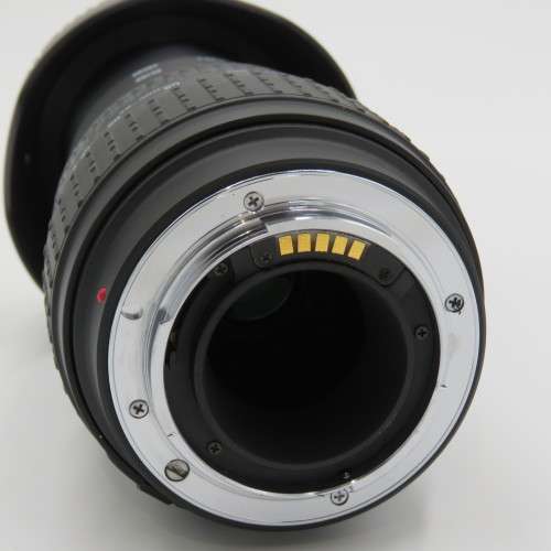 Sigma 28-300mm Aspherical IF DL Hyperzoom F1:3,5-6,3 lens with Minolta AF Mount