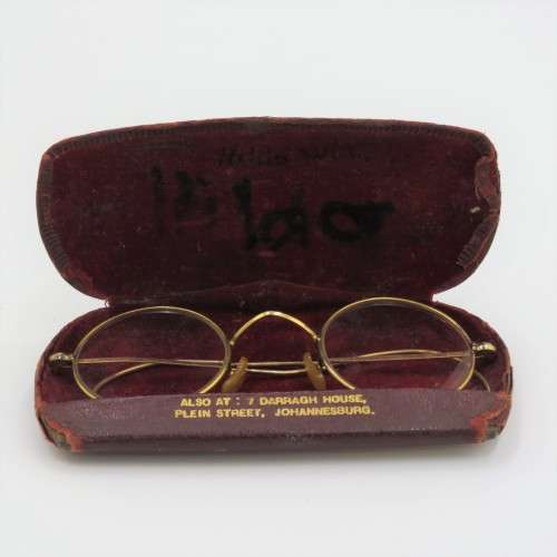 Pair of antique goldplated spectacle glasses in case