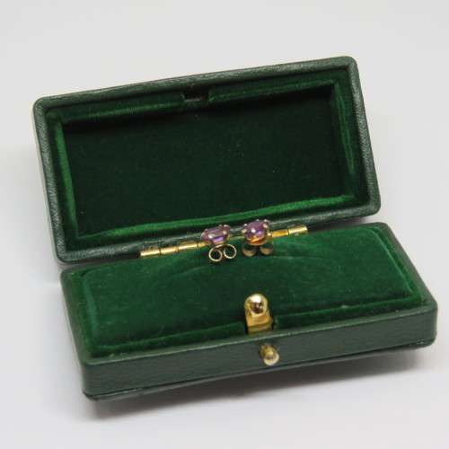 9kt Gold earrings with amethyst - Weighs 0,4 g