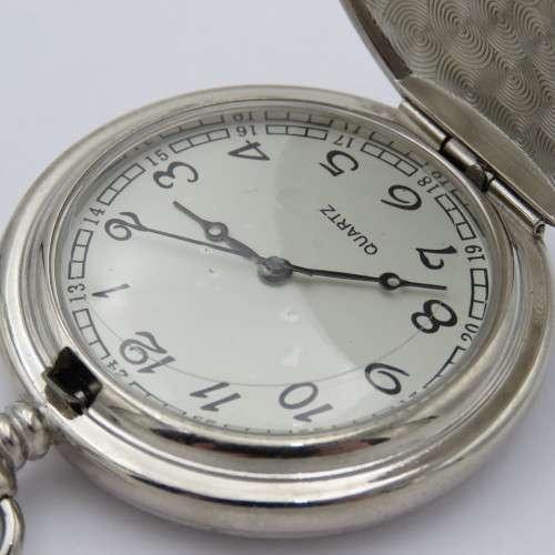 Full hunter quartz pocketwatch - Needs battery