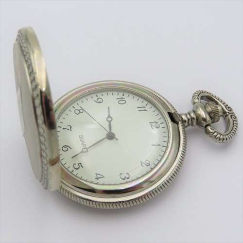 Full hunter quartz pocketwatch - Needs battery