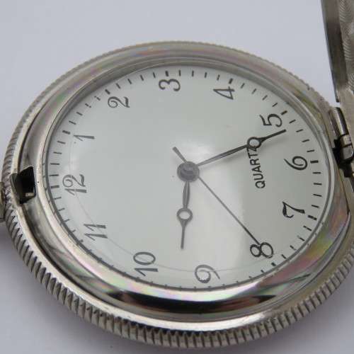 Full hunter quartz pocketwatch - Needs battery
