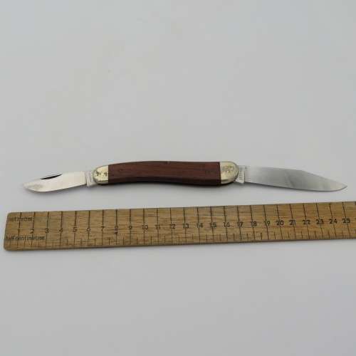 Handmade 572 Puma Senior 2-blade pocket knife