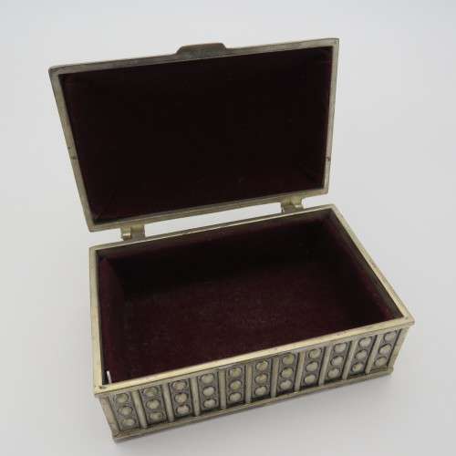 Vintage jewellery box inscribed `Andrea` - White metal and good condition