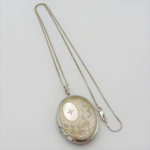 Sterling silver necklace with nickel plated locket - Length 45 cm
