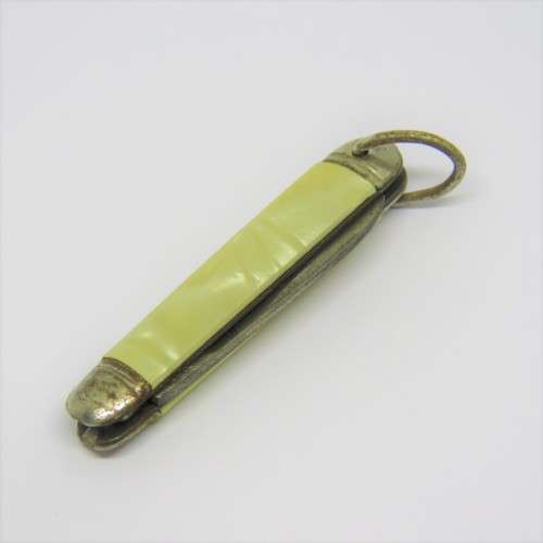 Vintage Richards mini keychain pocket knife