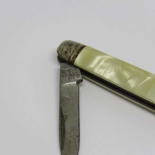 Vintage Richards mini keychain pocket knife