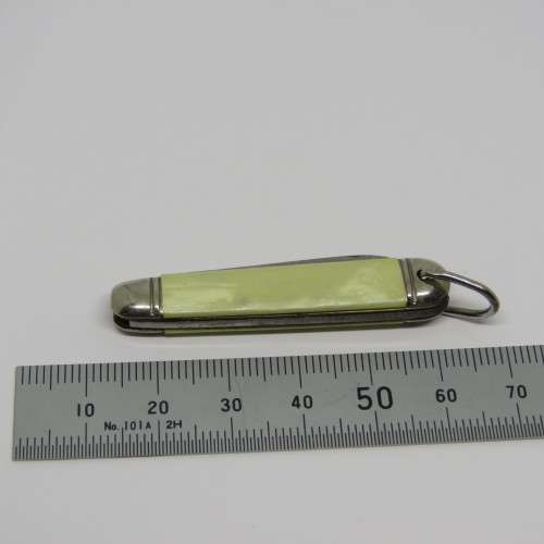 Vintage Richards mini keychain pocket knife
