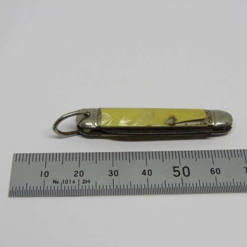 Vintage Richards mini keychain pocket knife