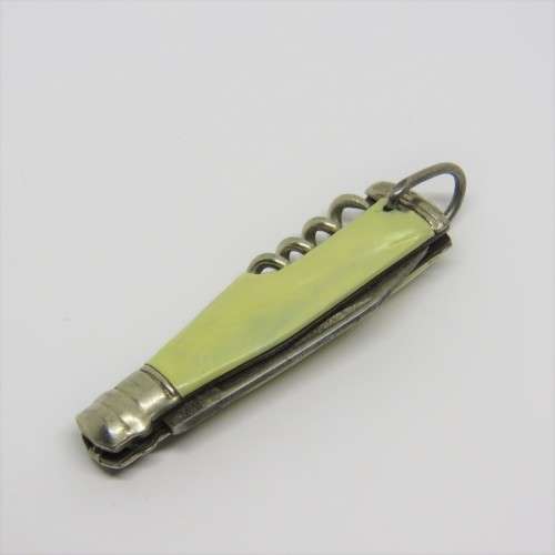 Vintage Richards bottle shaped corkscrew pocket knife keychain