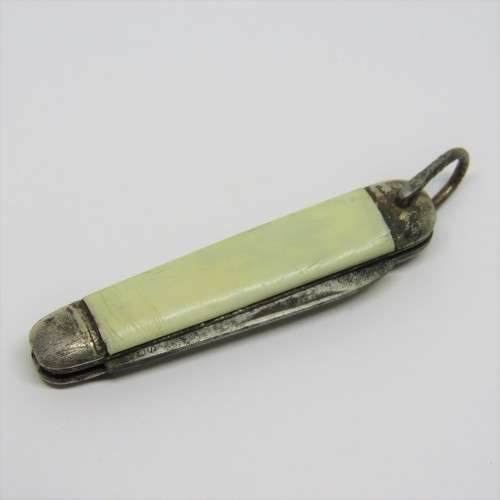 Vintage Richards mini keychain pocket knife