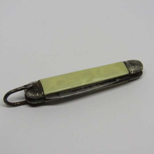 Vintage Richards mini keychain pocket knife