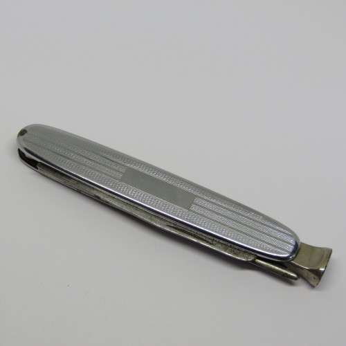 Vintage Richards smoking pipe cleaning tool