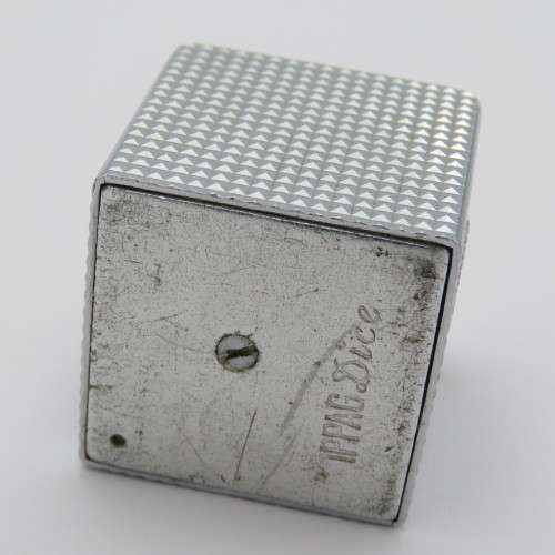 Vintage Ippag dice pocket lighter - Needs flint and gas