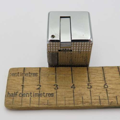 Vintage Ippag dice pocket lighter - Needs flint and gas