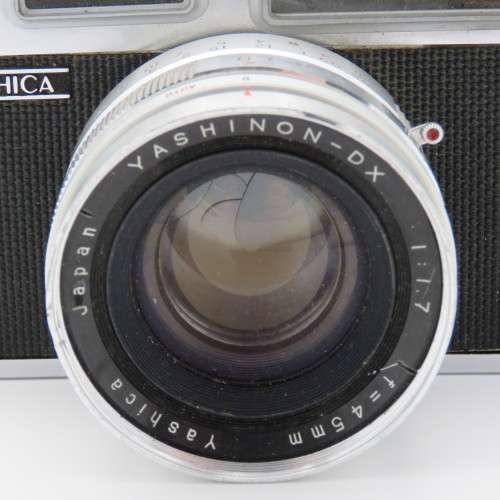 Yashica Electro 35 electronic 35mm camera - Not tested - Yashinon-DX 1:1,7 lens