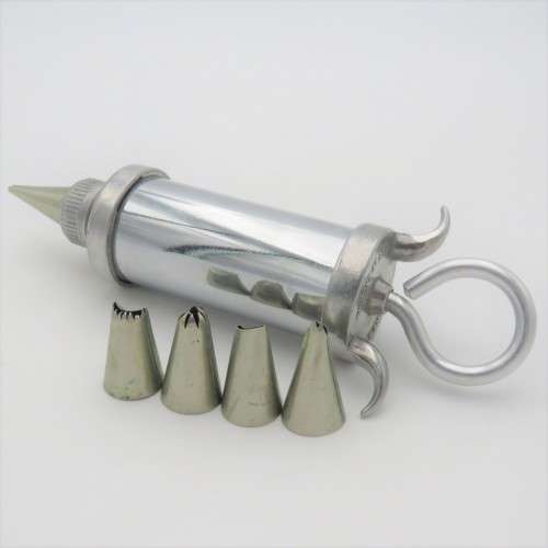 Vintage Nutbrown icing syringe set