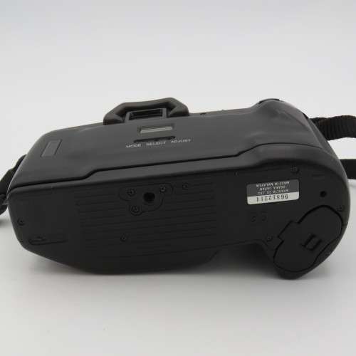 Minolta Maxxum 430 Si RZ 35mm film camera with lens and teleconverter and extras in suitcase