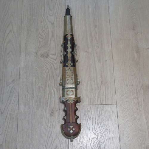 North African tribal sword dagger with wood and brass - Dagger length 61 cm - Blade length 35,5 cm