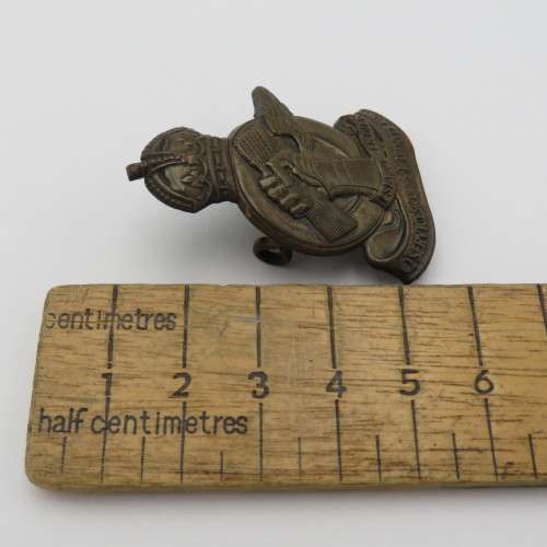 WW2 SA `Q` Services corps cap badge