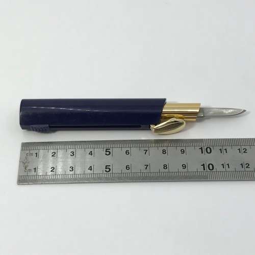 Lipstick shaped pocket pen knife