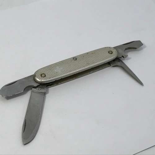 Victorinox Elinox Swiss army knife - short blade tip broken