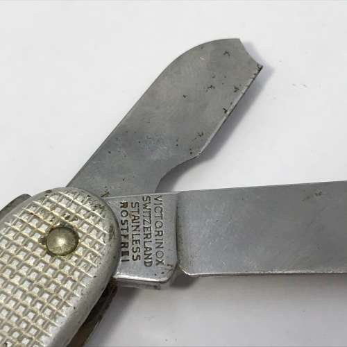 Victorinox Elinox Swiss army knife - short blade tip broken
