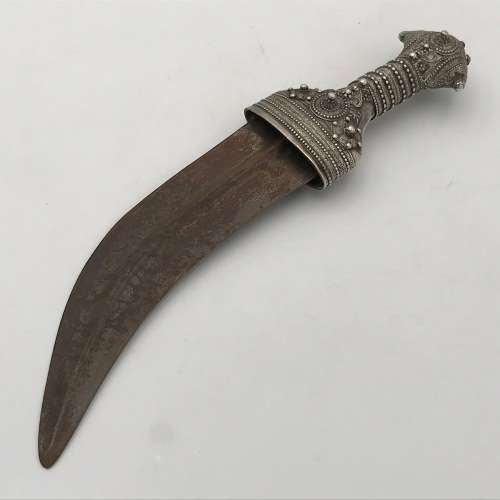 Antique Omani Junbiyya / Khanjar dagger with silver work - blade rusted