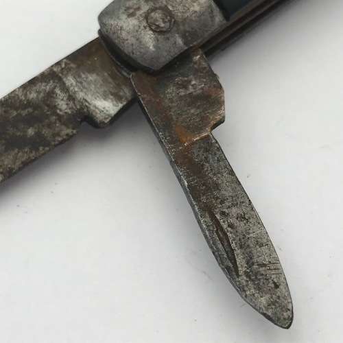 Vintage pocket knife - well used