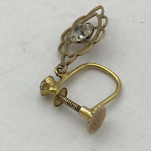 9kt Gold Screw on earrings with cubic Zirconia`s - weighs 1,2g