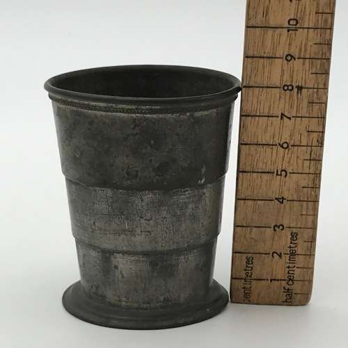 Antique foldable cup