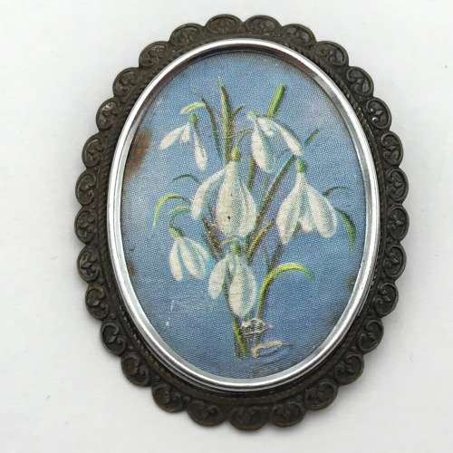 Vintage TLM costume jewellery brooch