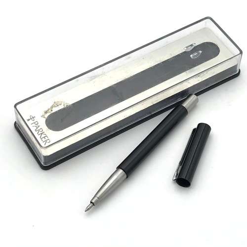 Vintage Parker ball point pen in case ( Spring missing)