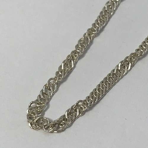 Sterling Silver necklace - weighs 4,5g - 49cm