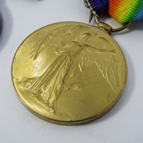 WW1 Death Plaque and trio medal set issued to Z/2937 Private Frank Henry Padbury , Rifle Brigade