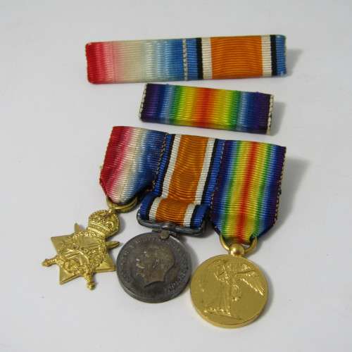 WW1 Death Plaque and trio medal set issued to Z/2937 Private Frank Henry Padbury , Rifle Brigade