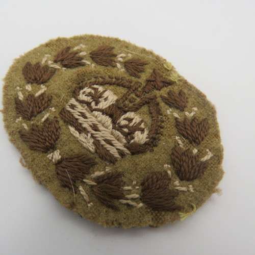 WW2 pair of warrant officer cloth badges