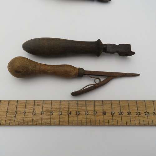 Lot of vintage leatherwork tools