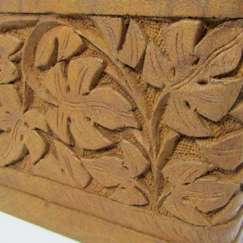 Vintage wooden hand carved cigarette holder