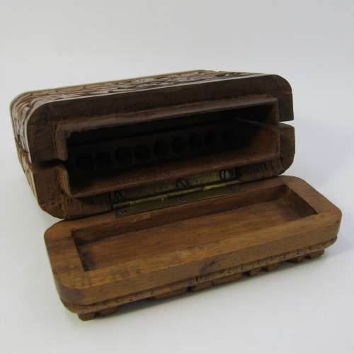 Vintage wooden hand carved cigarette holder