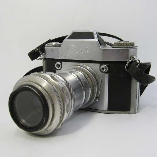 Vintage EXA11 Jhagee Dresden camera