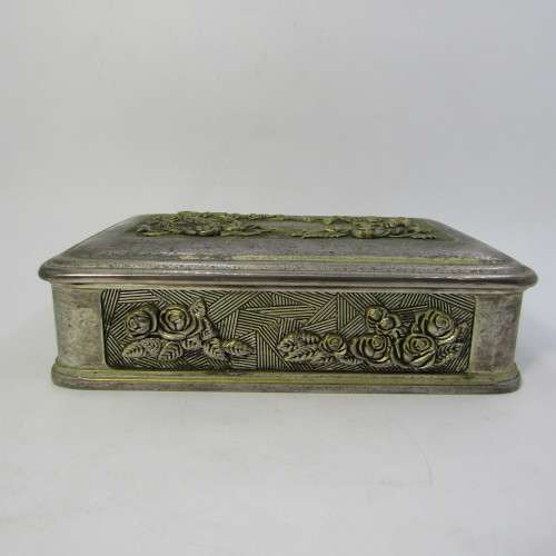 Vintage metal rose pattern jewellery box