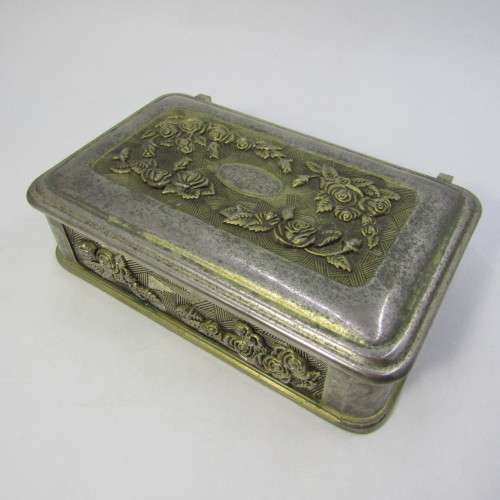 Vintage metal rose pattern jewellery box
